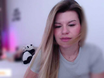 AlexaX7 webcam model stream image