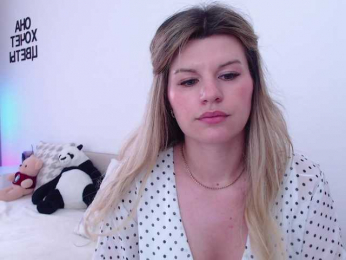 AlexaX7 webcam model stream image