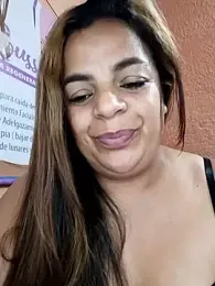 Mia-Glow webcam model stream image