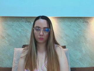Ashlley Bennet webcam model stream image