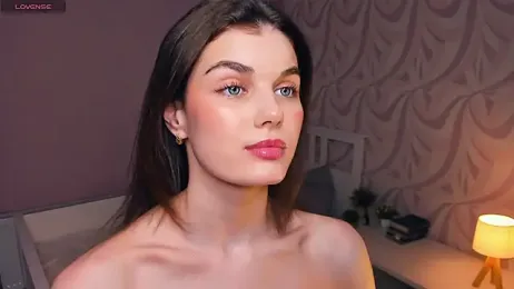 FloraDobb webcam model stream image