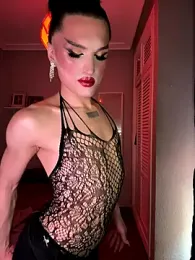 Crystal_________ webcam model stream image