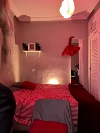 Crystal_________ webcam stripchat model stream image