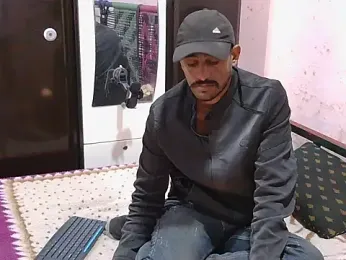 HotXKrish webcam model stream image