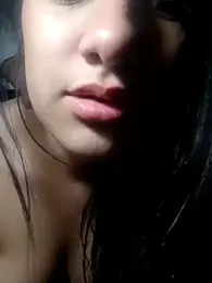 Nicollromero webcam stripchat model stream image