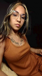 Andreinaaltami webcam model stream image
