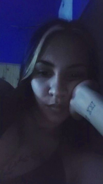 Andreinaaltami webcam model stream image