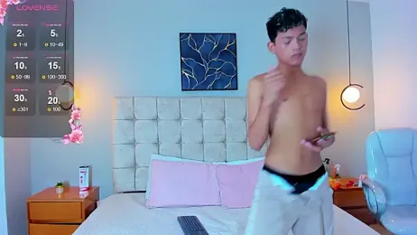 twink_royale18 webcam model stream image