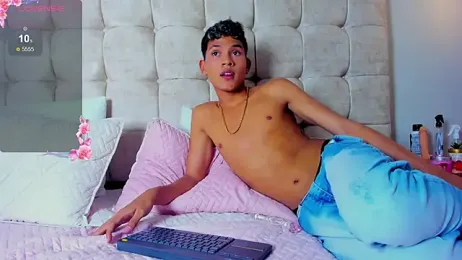 twink_royale18 webcam model stream image