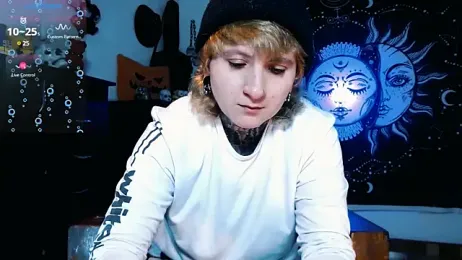Marieblueeyes webcam model stream image