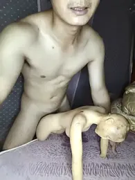 826687 webcam model stream image