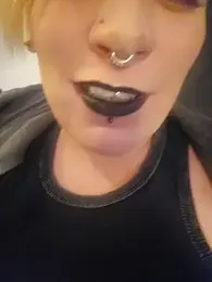PinkTheHawk webcam model stream image