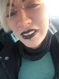 PinkTheHawk webcam model stream image