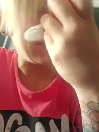 PinkTheHawk webcam model stream image