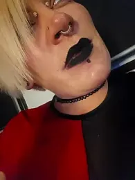 PinkTheHawk webcam model stream image