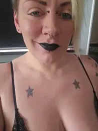 PinkTheHawk webcam stripchat model stream image