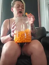 PinkTheHawk webcam model stream image