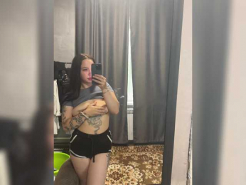 Violleta-mmm webcam model stream image