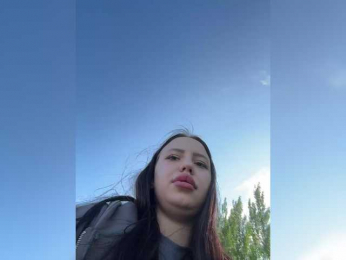Violleta-mmm webcam model stream image
