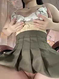 Emily-Nguyen webcam model stream image