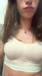 Laraa232001 webcam model stream image