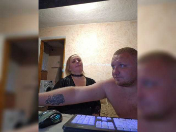 AliciaandTomas webcam model stream image