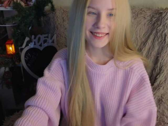 plushsara webcam model stream image