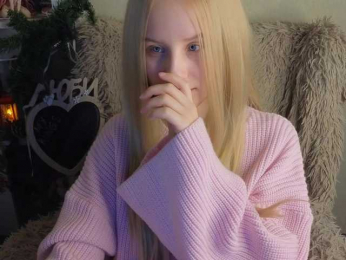 plushsara webcam model stream image