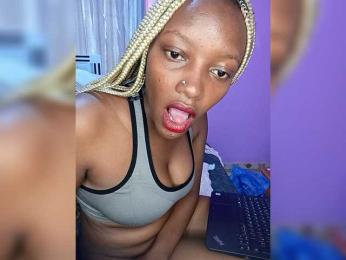 Pookie3 webcam bongacams model stream image