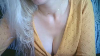 Emma2492 webcam model stream image