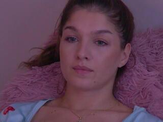 Ova Parlow webcam model stream image