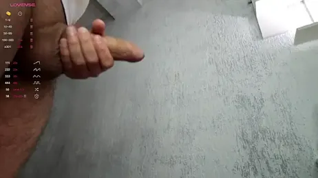 MishelVine webcam model stream image