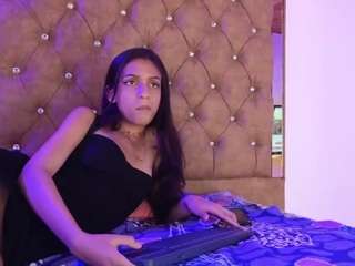 sara-angel23 webcam model stream image