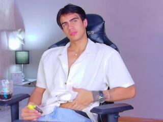 Cody Pipper webcam model stream image