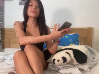 vietwhhore webcam model stream image
