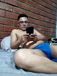Pirulox85 webcam model stream image