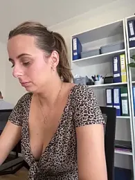 Hii_Lolla webcam model stream image