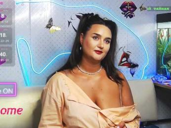 Lina_- webcam model stream image