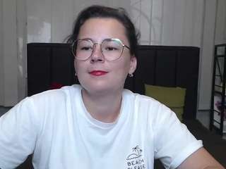 mariesho webcam model stream image