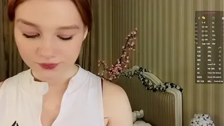 Juuulia_ webcam model stream image