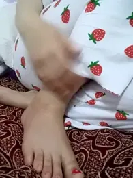 Bombamom webcam stripchat model stream image