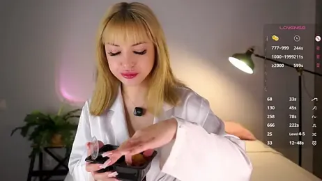 KateDolphin webcam model stream image