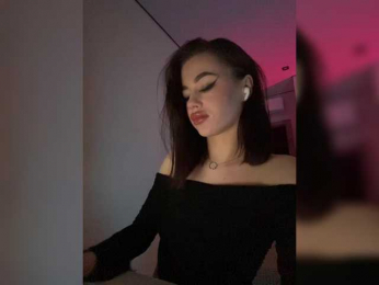 HotGirlEva webcam model stream image