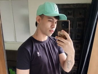 SmithAaroon webcam model stream image