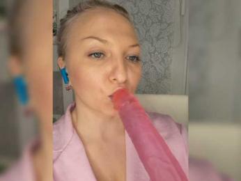 Andromache webcam model stream image