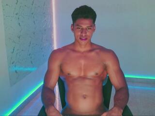 Ulises Brown webcam flirt4free model stream image