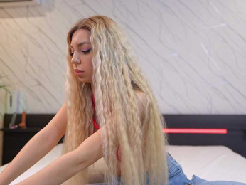 Victoria_18 webcam model stream image
