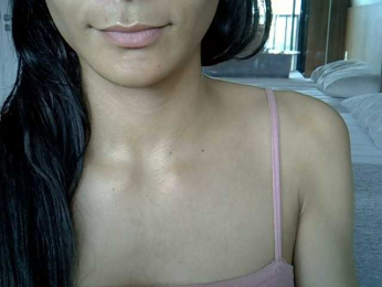 SkinnyKitty webcam model stream image