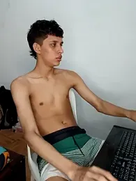 Alayn_sexy_ayes webcam model stream image