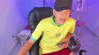 MaxThomson_Boy webcam model stream image